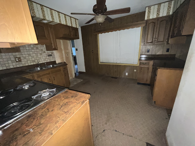 1123 Saint Benedict Dr: photo 6