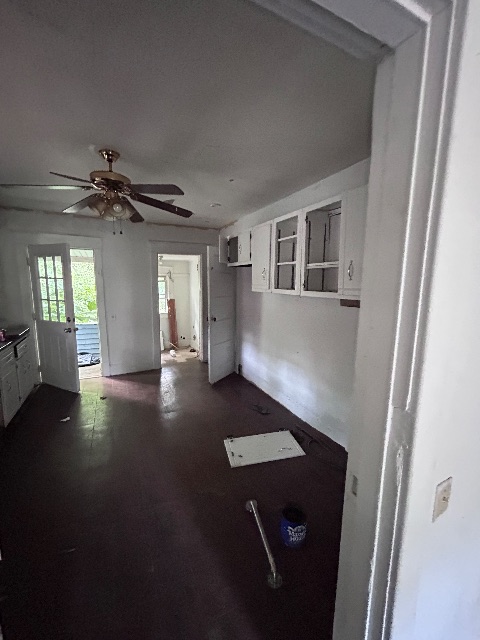 606 Anderson St: photo 27