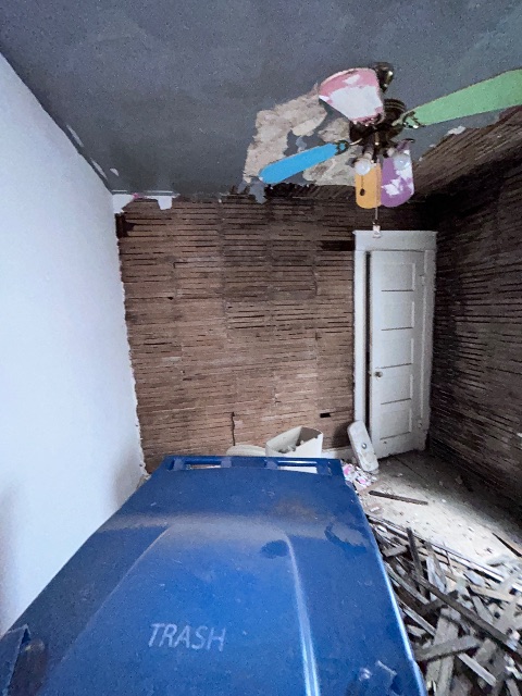 606 Anderson St: photo 40