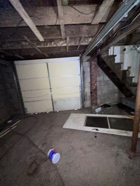 606 Anderson St: photo 44
