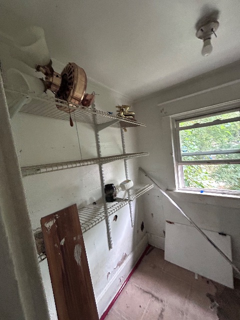 606 Anderson St: photo 31