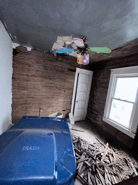 606 Anderson St: photo 12