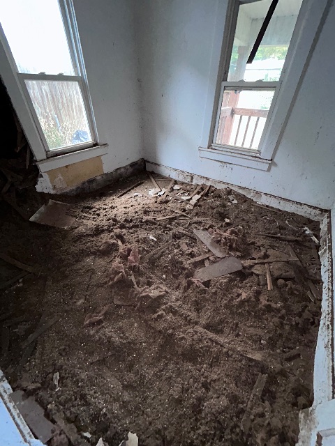 606 Anderson St: photo 34