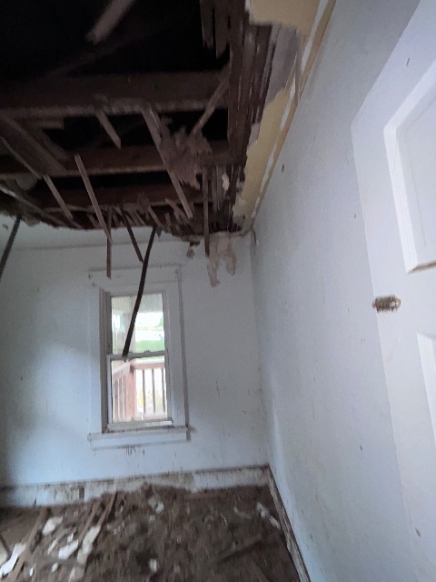 606 Anderson St: photo 33