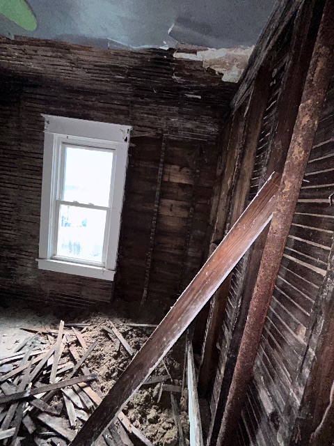 606 Anderson St: photo 16