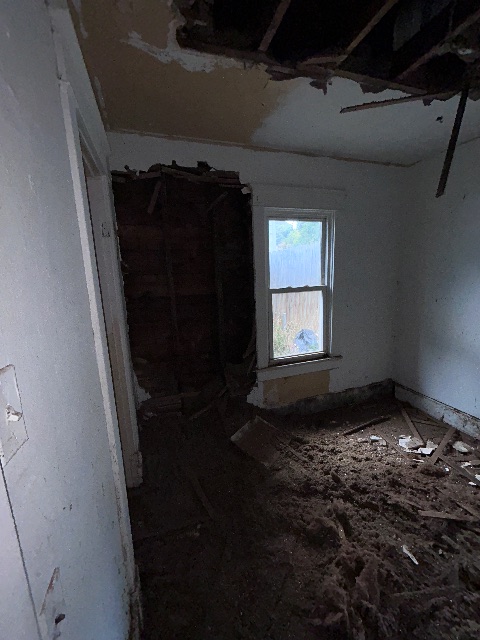 606 Anderson St: photo 32