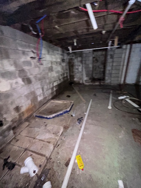 606 Anderson St: photo 42