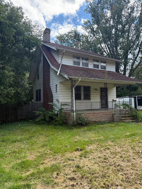 523 Grace St: main photo