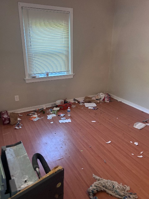 10044 Green Valley Dr: photo 2