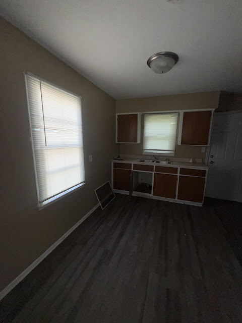 3238 Colorado Ave: photo 11