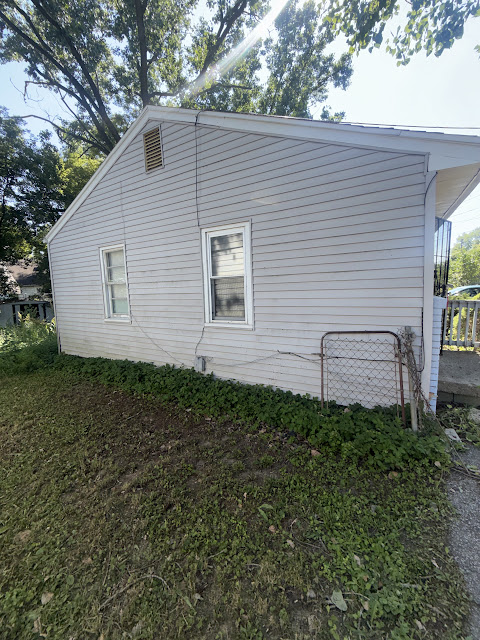 3238 Colorado Ave: photo 4