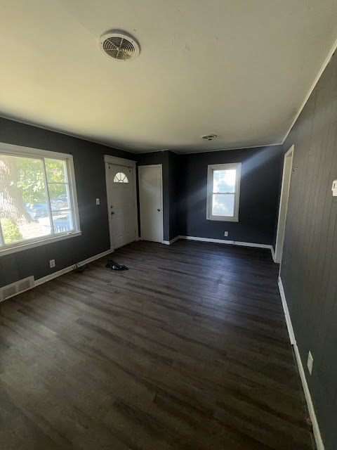 3238 Colorado Ave: photo 8
