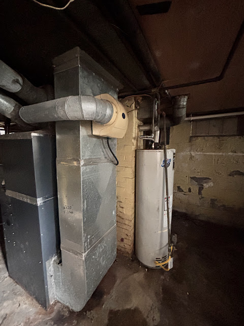 244 W Garfield Ave: photo 11