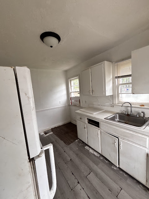 244 W Garfield Ave: photo 6