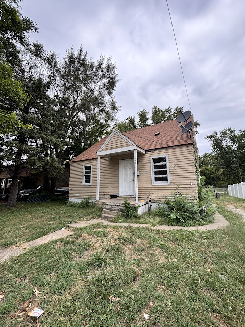 244 W Garfield Ave: main photo