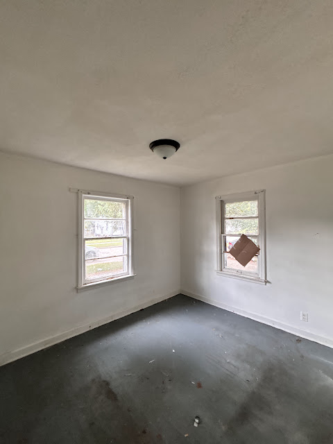 244 W Garfield Ave: photo 9