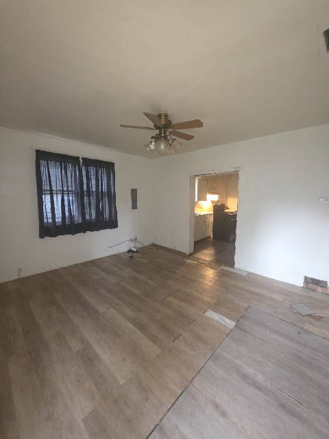 1021 Maple St: photo 9