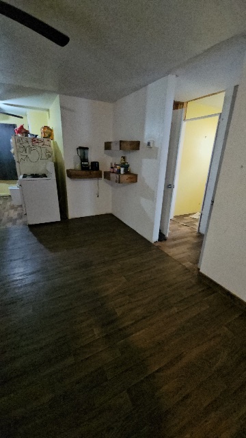 1871 E Lawrence St: photo 9