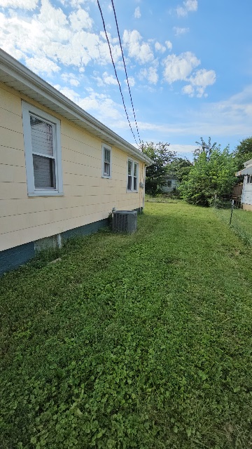 1871 E Lawrence St: photo 5