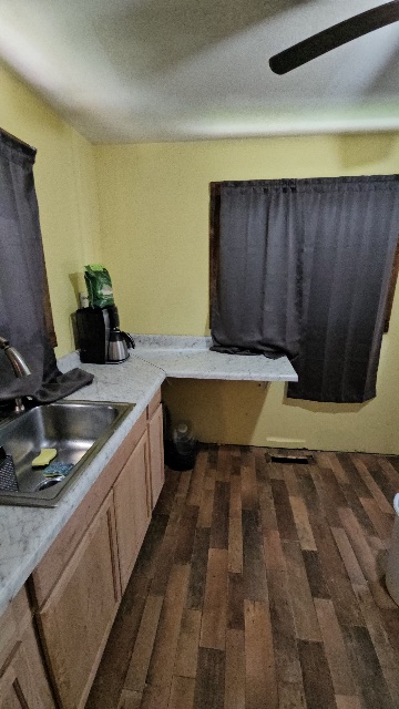 1871 E Lawrence St: photo 54