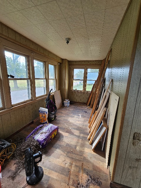 1871 E Lawrence St: photo 6