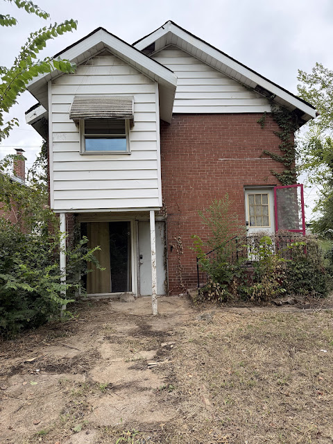 6580 Saint Louis Ave: photo 3