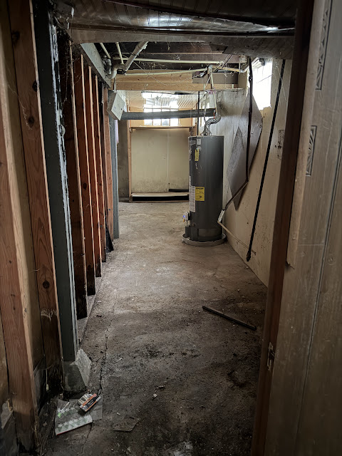 6580 Saint Louis Ave: photo 40