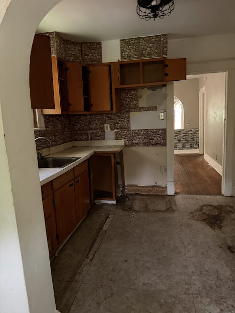 6580 Saint Louis Ave: photo 12