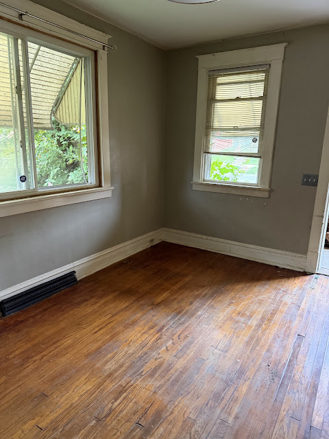 6580 Saint Louis Ave: photo 5