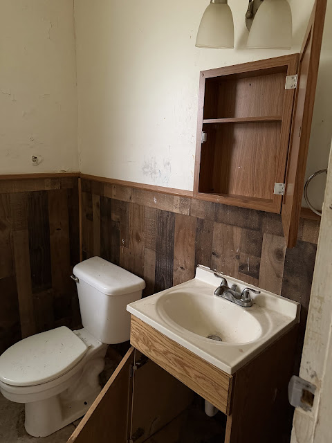 6580 Saint Louis Ave: photo 17