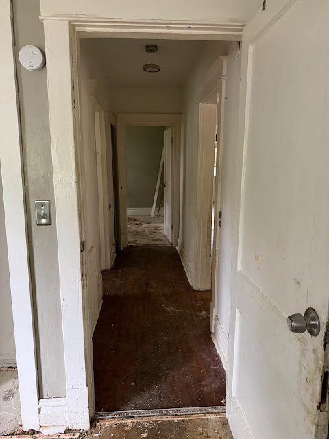 6580 Saint Louis Ave: photo 8