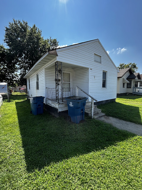 224 Lincoln Ave: photo 3