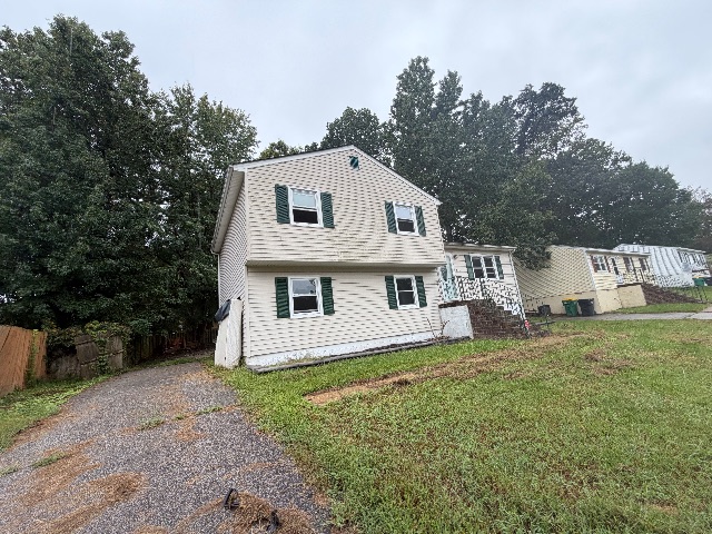 243 Bull Run Dr: photo 2