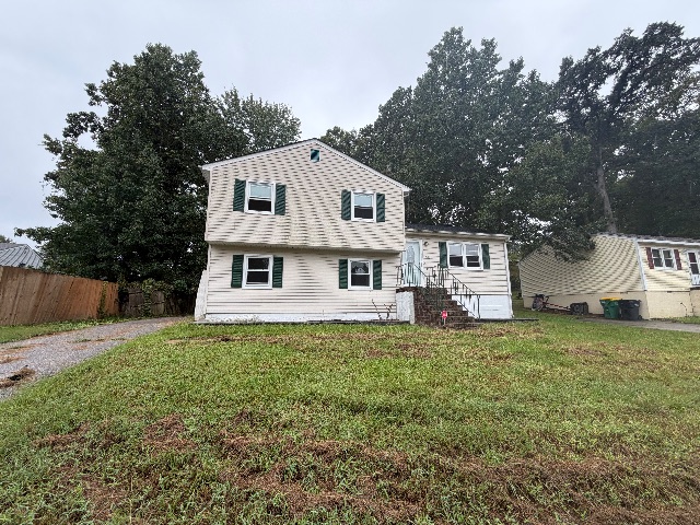 243 Bull Run Dr: main photo