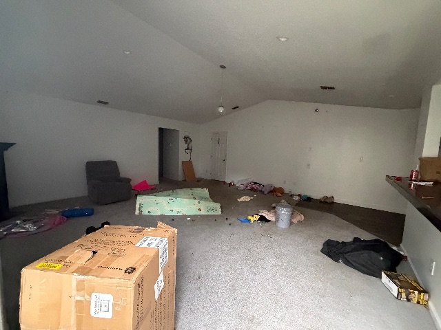 1433 Debbs Ln: photo 2