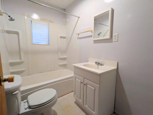 1615 W 9th St: photo 16