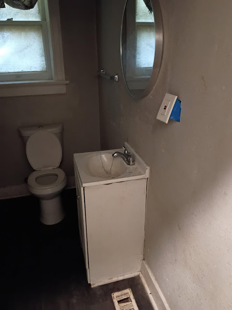1027 Garth Ave: photo 20
