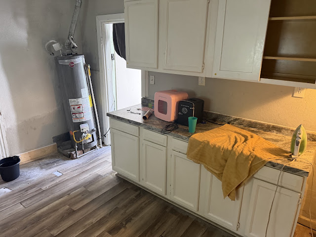 1315 Poindexter St: photo 36