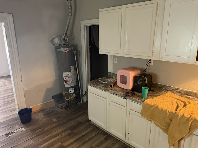 1315 Poindexter St: photo 21