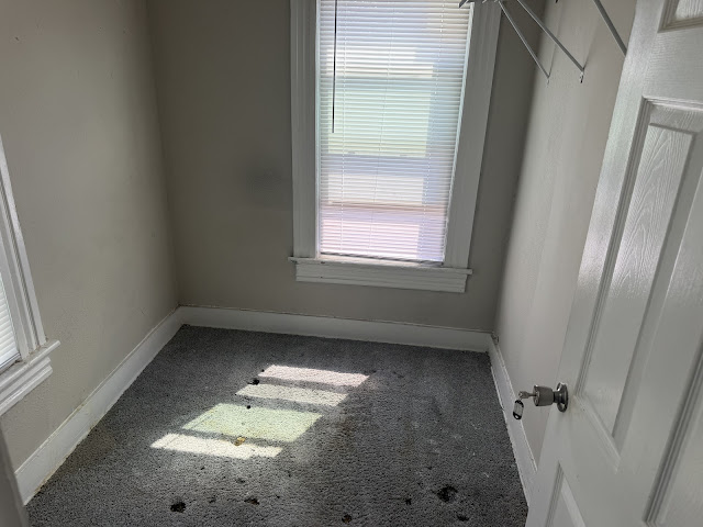 1315 Poindexter St: photo 16