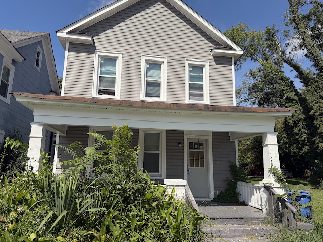 1315 Poindexter St: photo 30