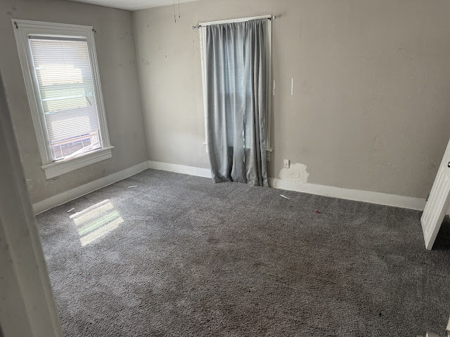 1315 Poindexter St: photo 13