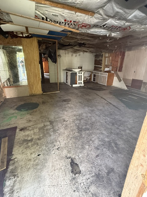 327 N Hickory St: photo 15