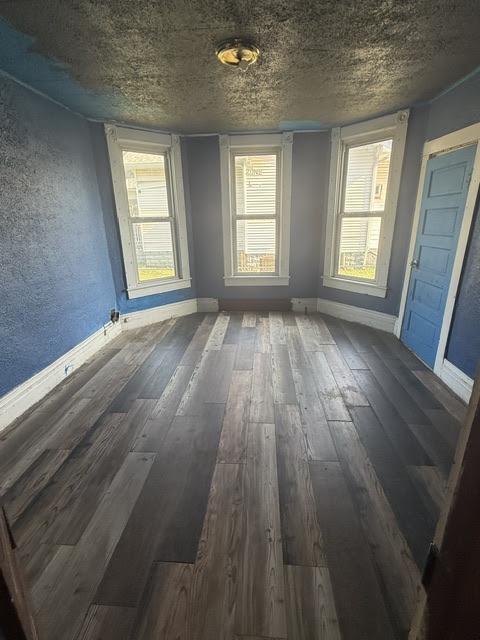 327 N Hickory St: photo 7