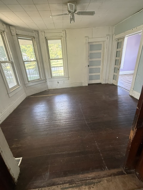 327 N Hickory St: photo 6