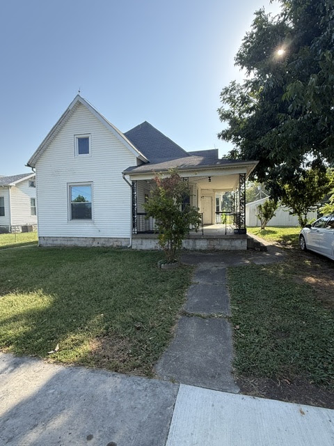 327 N Hickory St: main photo