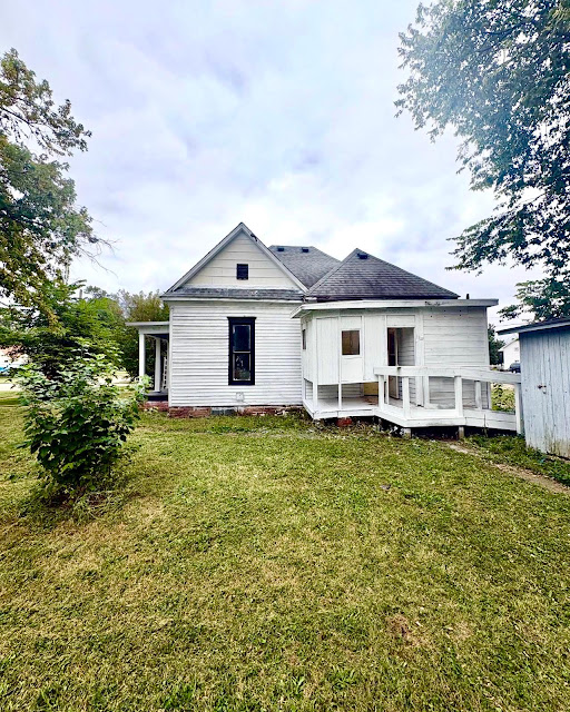 120 N Crowder St: photo 5