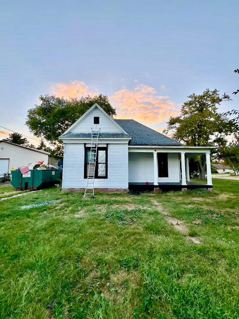 120 N Crowder St: main photo