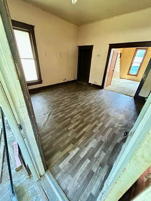 120 N Crowder St: photo 11