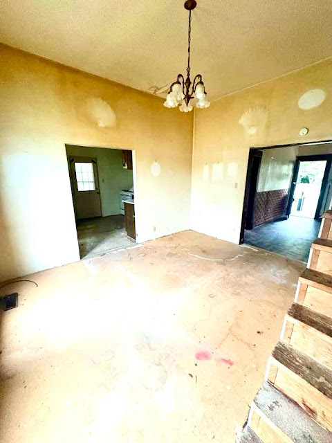 120 N Crowder St: photo 8